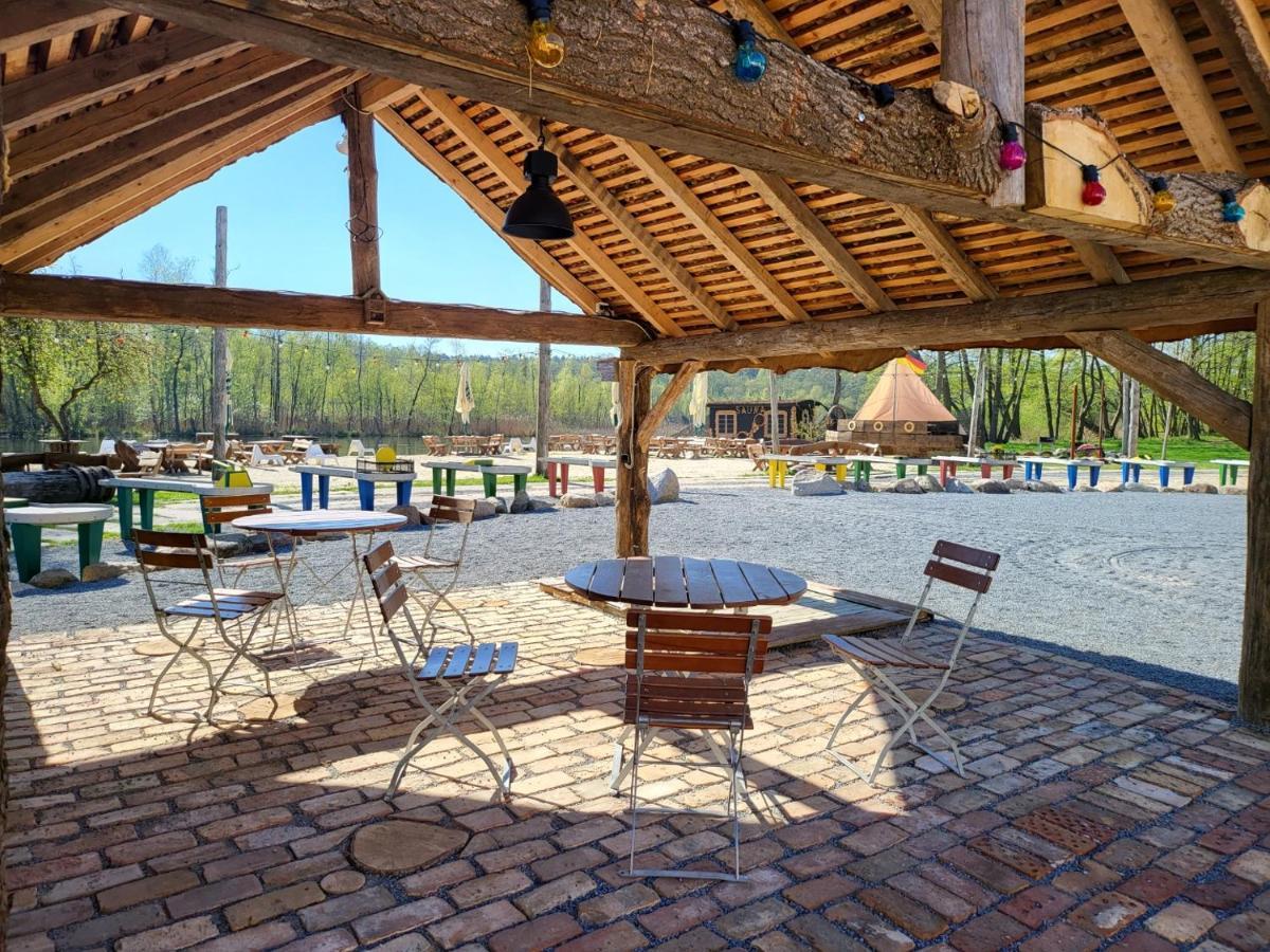 Hotel & Ferienpark Fleether Muehle Миров Екстериор снимка